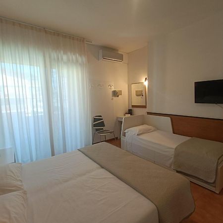 Hotel Merano Градо Екстериор снимка