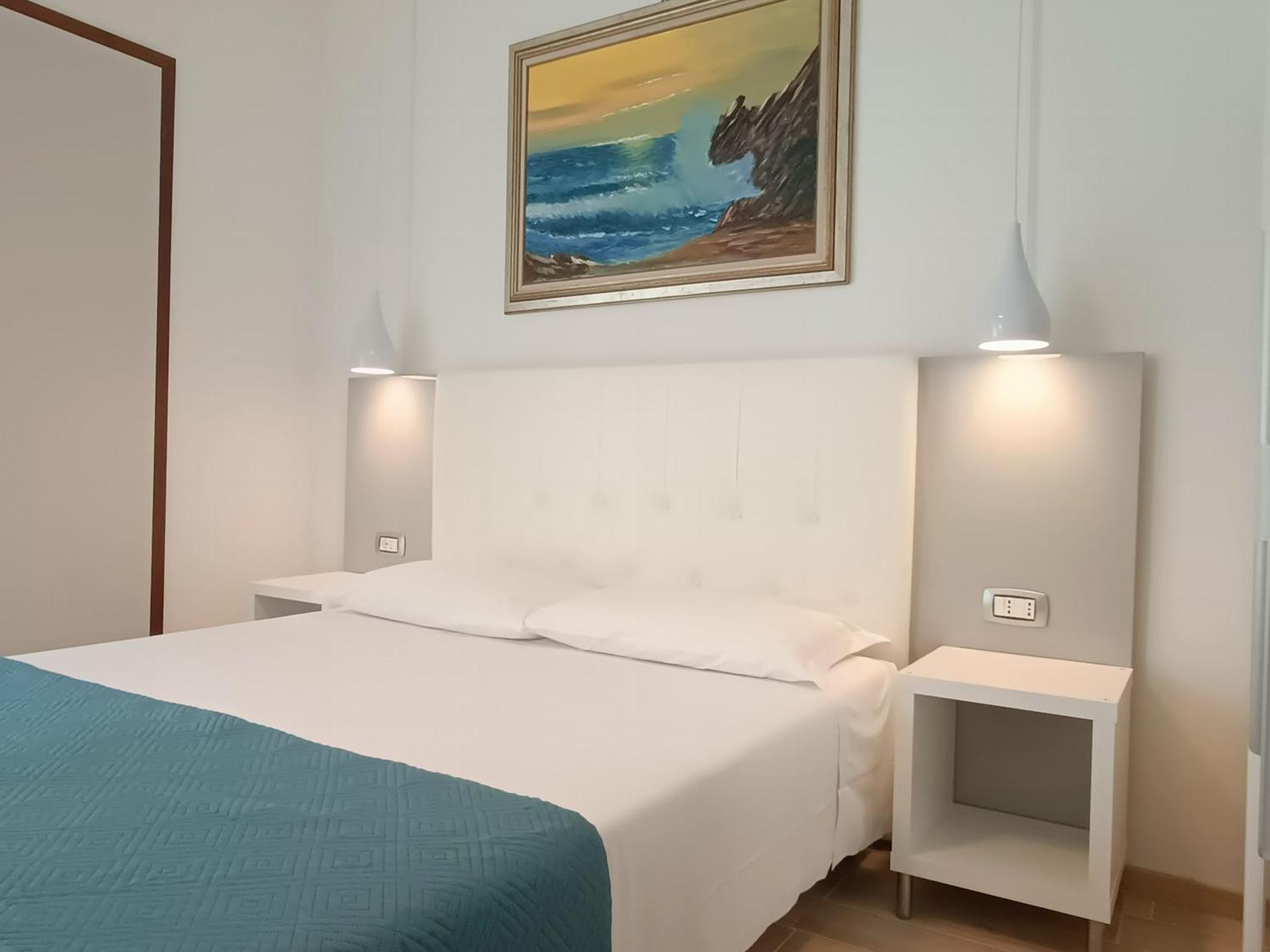 Hotel Merano Градо Екстериор снимка